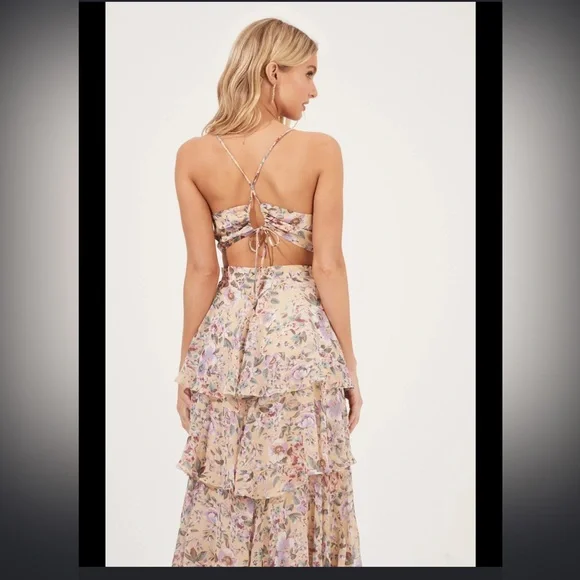 Astr Rosana Floral Tiered Ruffle Maxi Dress in size XL - Picture 3 of 8